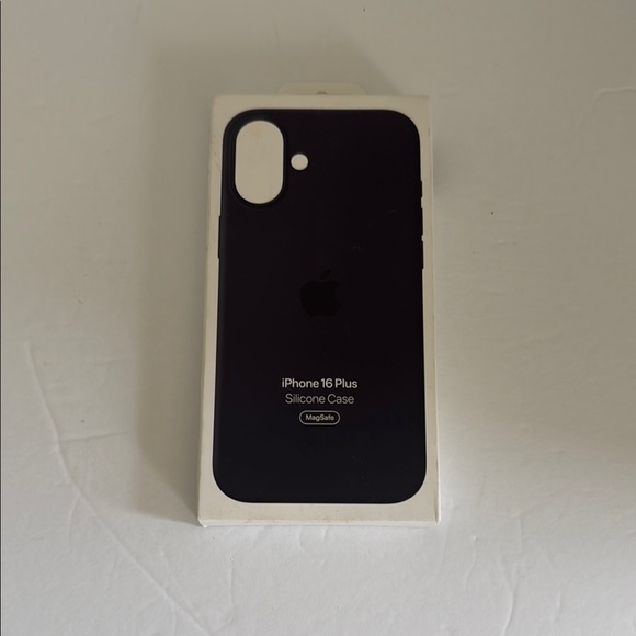 Apple Other - Apple Black iPhone 16 Plus Case w/Magsafe